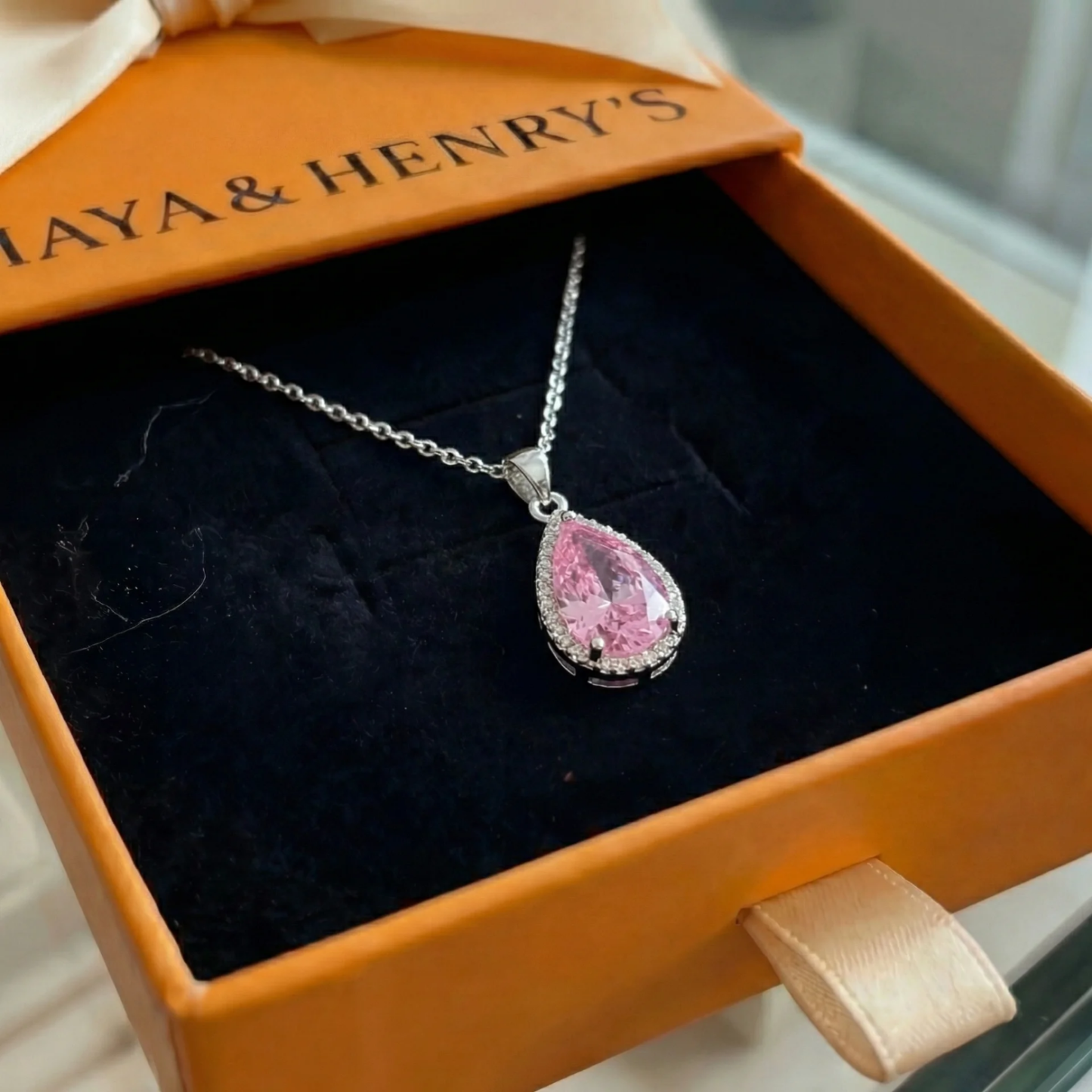 Pink Kapka Náhrdelník | Bílé zlato