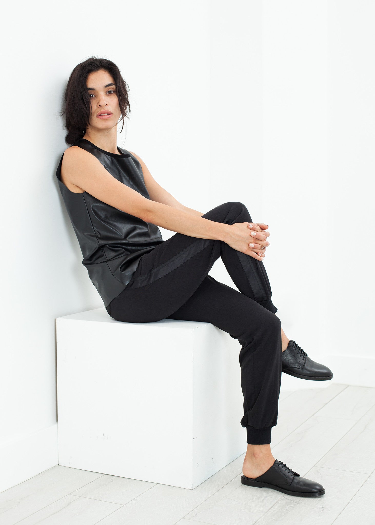 Rowan Lane Women's Camiliah Trouser in Black - Rowan Lane London Womenswear