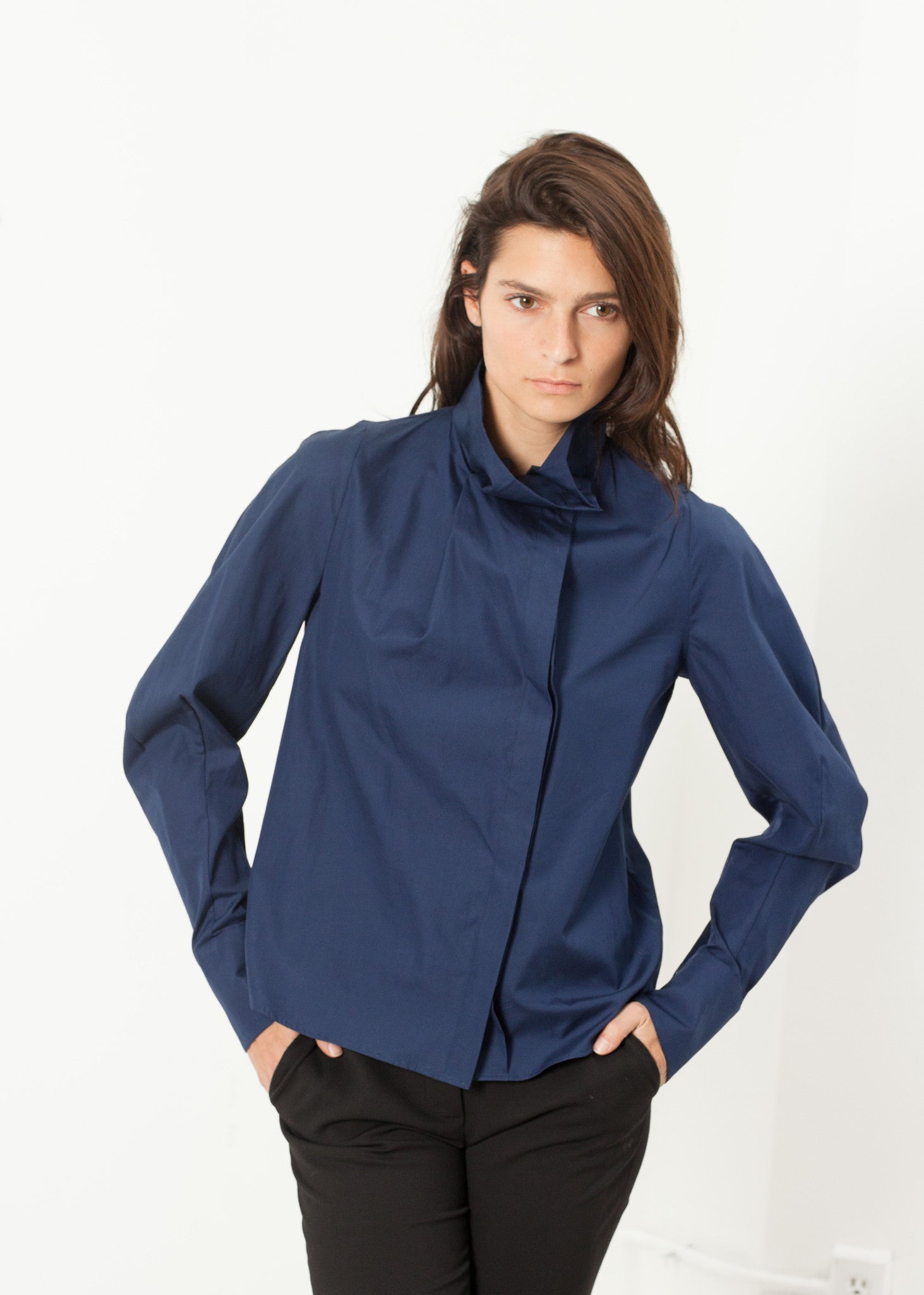 Rowan Lane Women's Full Collar Poplin Blouse in Navy - Rowan Lane London Womenswear