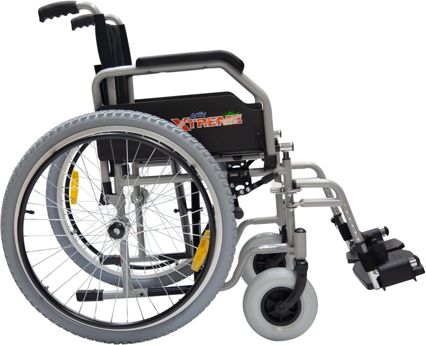 Silla de Ruedas Activ Xtreme ReActiv, Brazos FlipUp y Descansapies Des