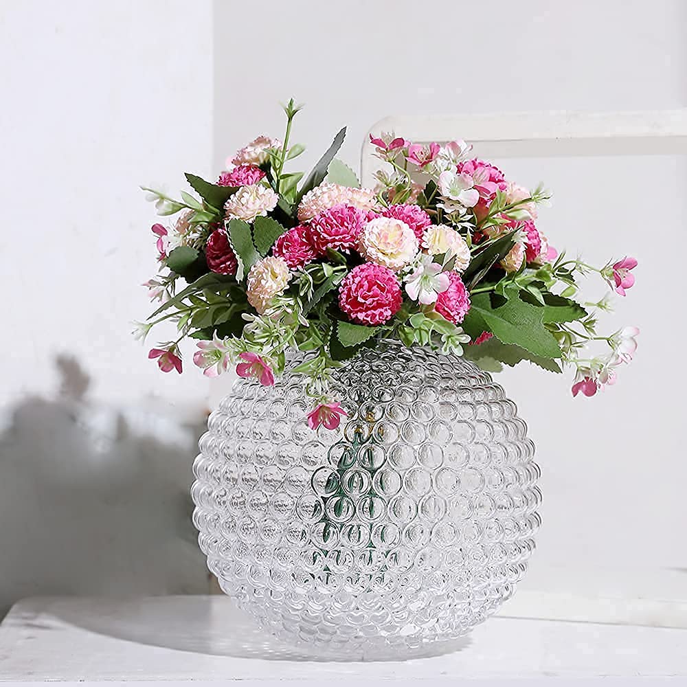 Hand-Blown Ribbed Glass Vase – Elegant Modern Floral Display