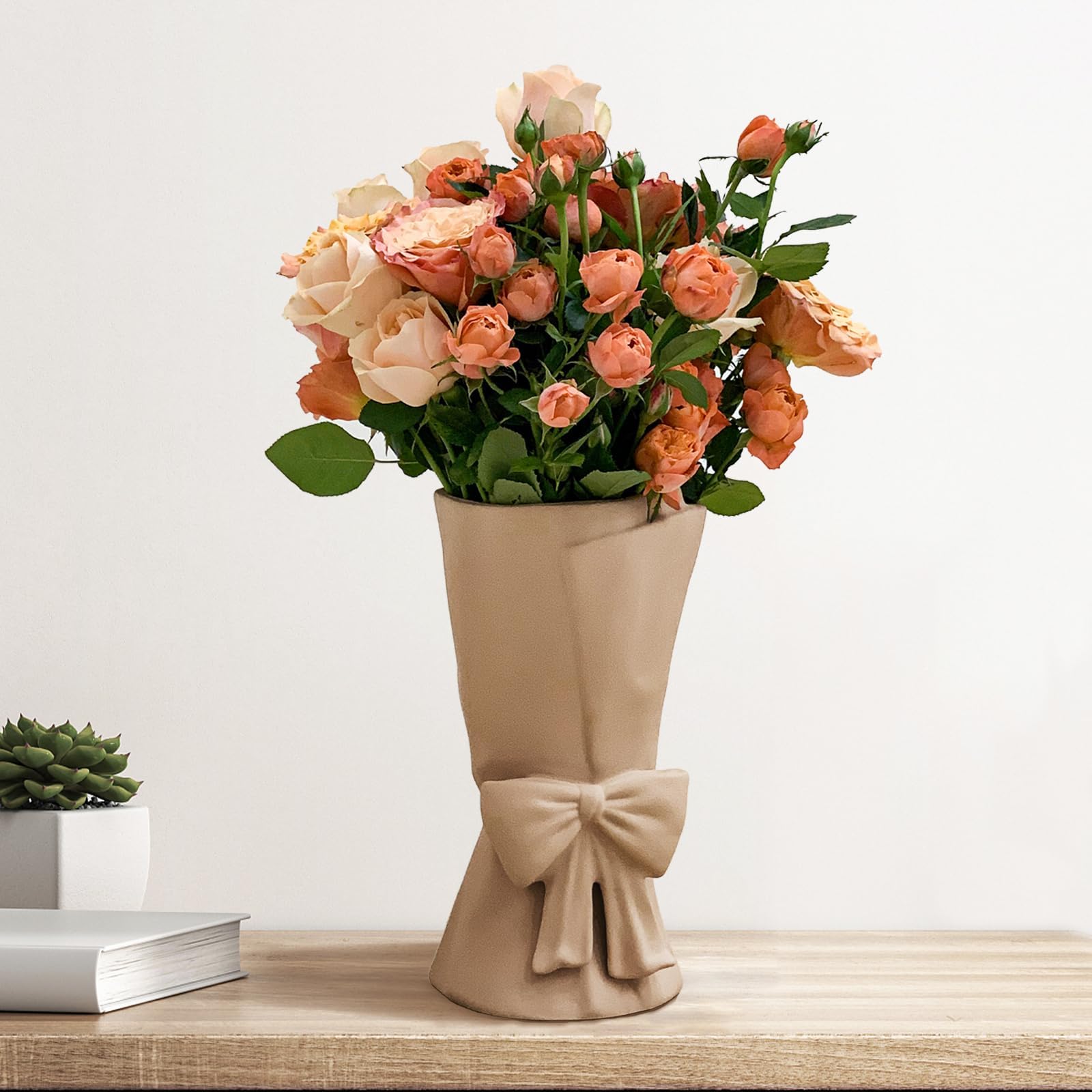Chic Ceramic Bow Vase – Cute Modern Decorative Flower Vase