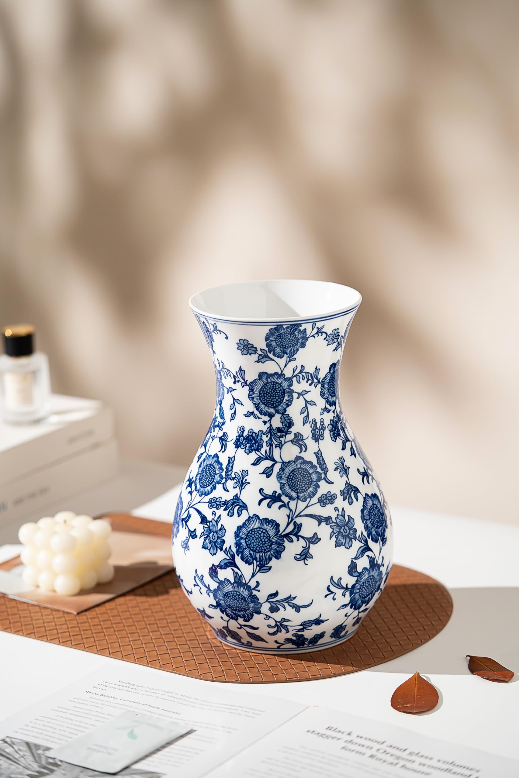 Blue & White Sunflower Porcelain Vase – Elegant Chinoiserie Decor
