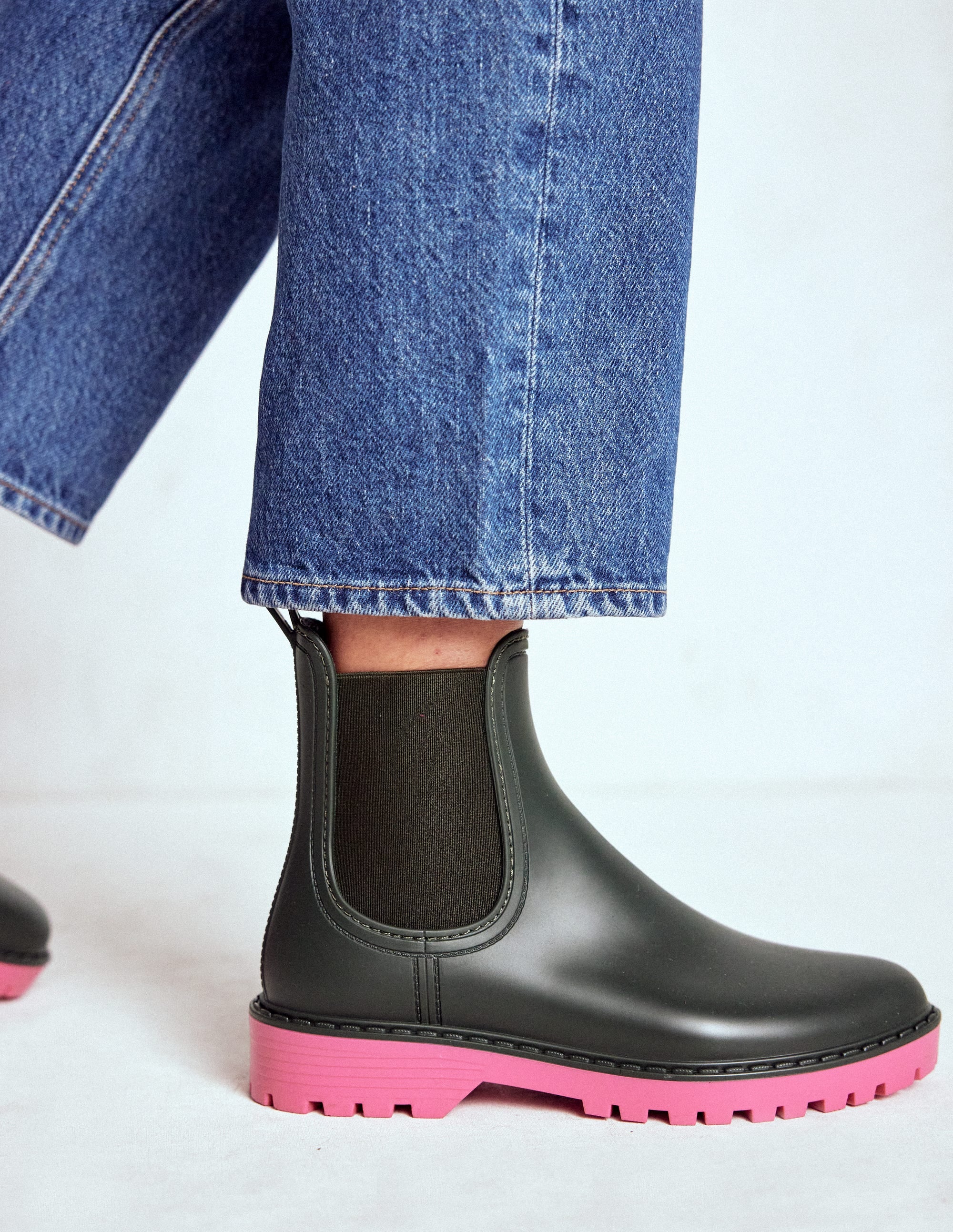 Boots-Woodland Green