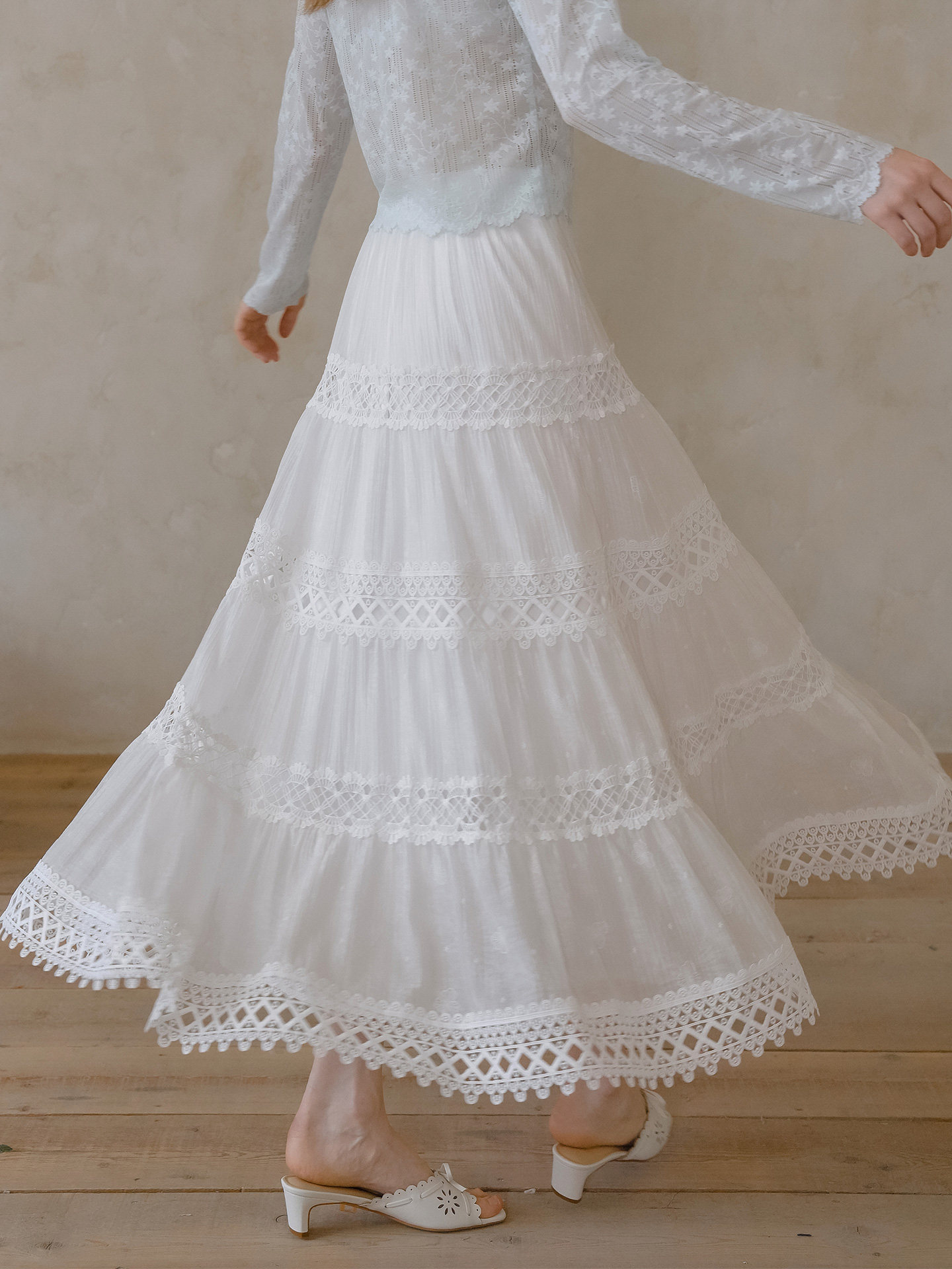 White Spliced Lace Tiered Cake Skirt