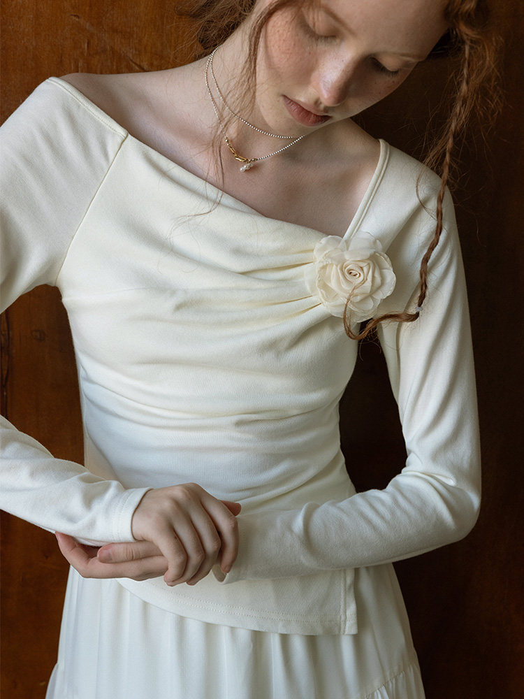 Off-Shoulder 3D Flower Ruched Long Sleeve Cream Top