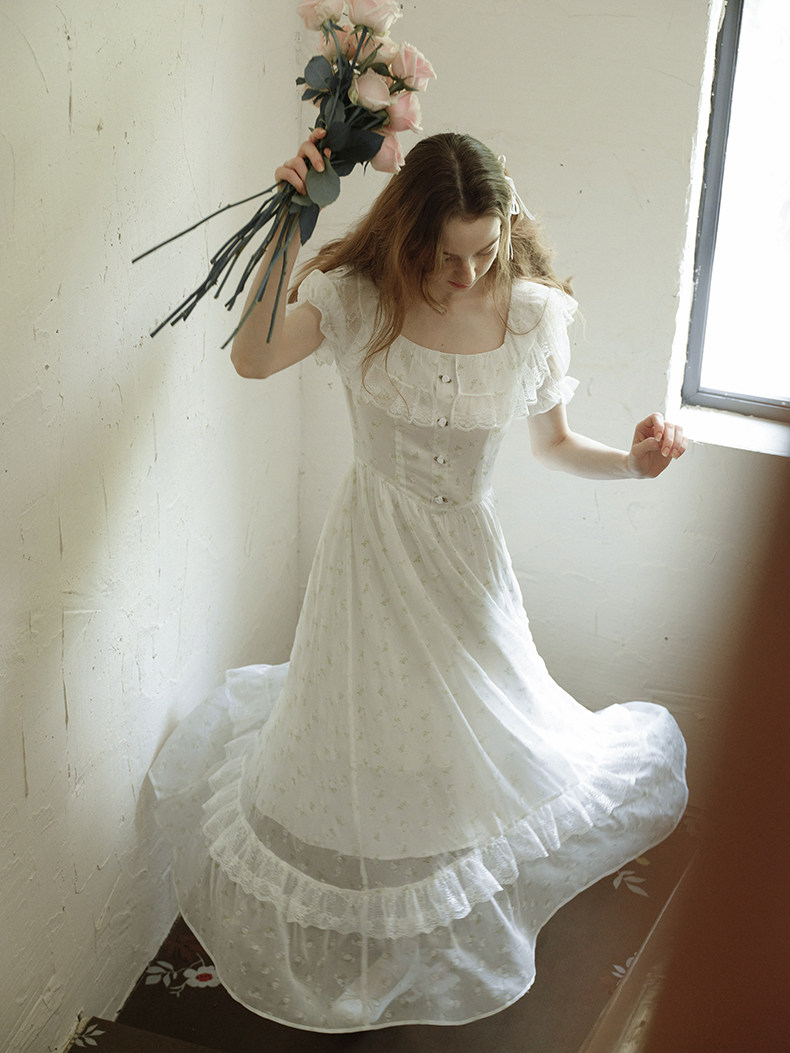 Buy French Retro White Floral Dress - Megustas