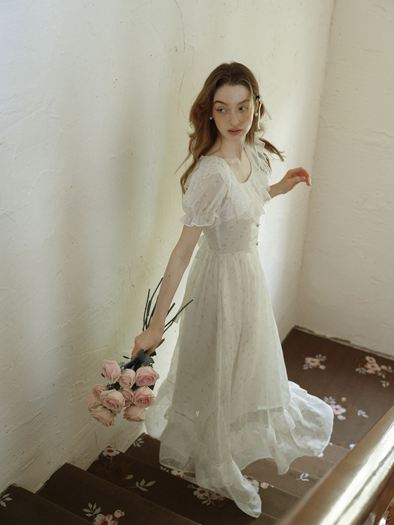 Buy French Retro White Floral Dress - Megustas