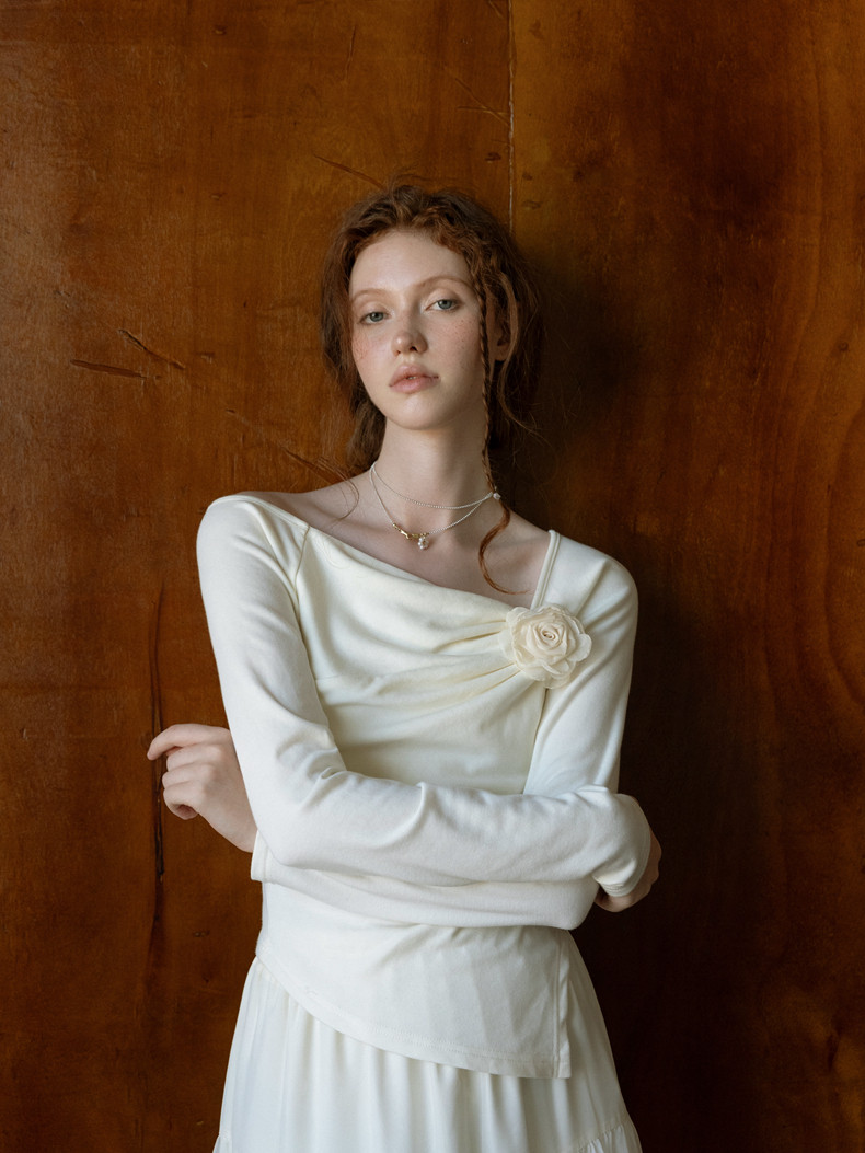 Off-Shoulder 3D Flower Ruched Long Sleeve Cream Top