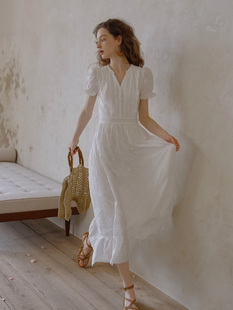 Buy Vintage White Lace Embroidered Maxi Dress - Megustas
