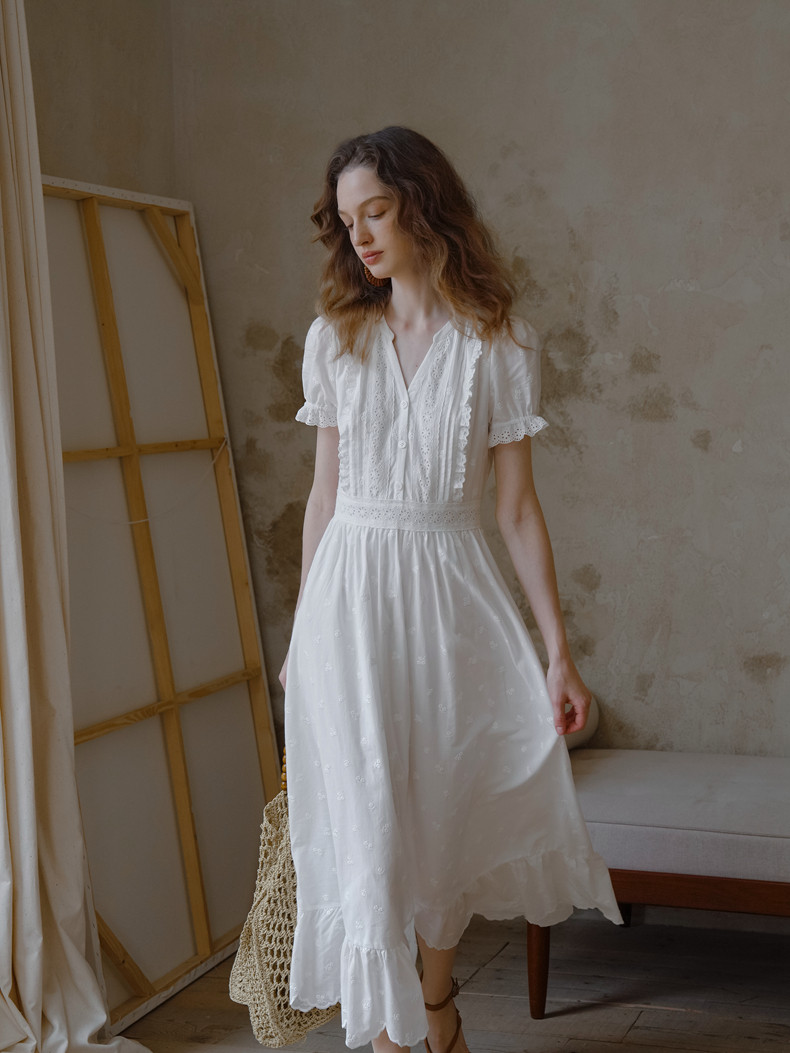 Buy Vintage White Lace Embroidered Maxi Dress - Megustas