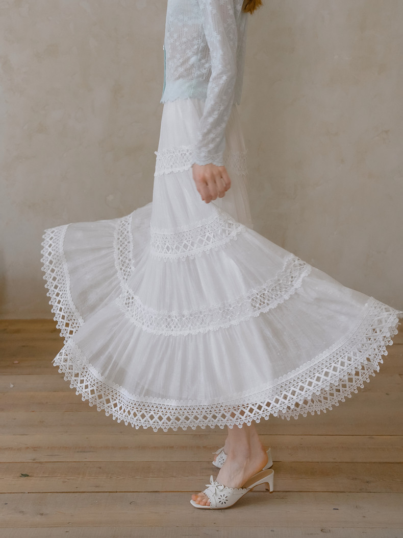 White Spliced Lace Tiered Cake Skirt
