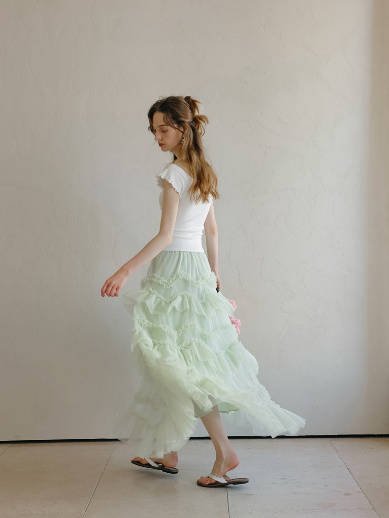 Light green tulle maxi skirt styled outfit