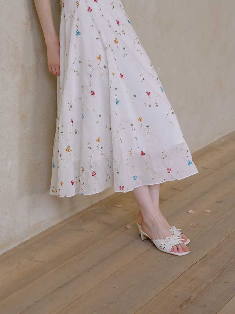V-Neck Lace Trim Floral White Dress