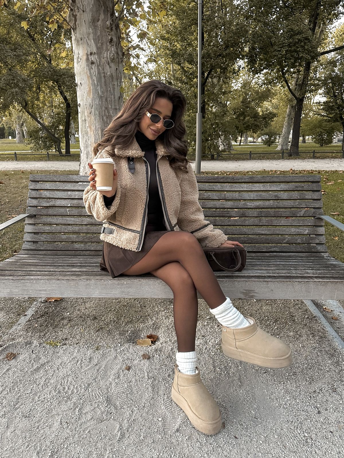 UGG