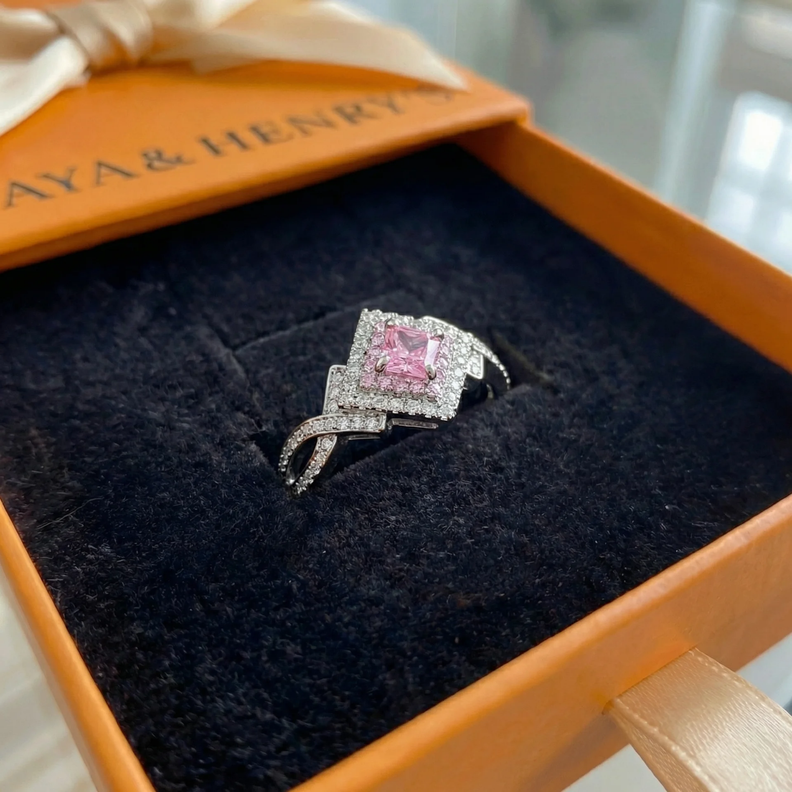 Couture Pave Square Gyűrű | Fehérarany