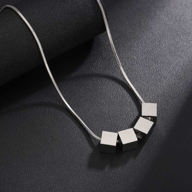 Zaylen Cube Line Nyaklánc | Fehérarany