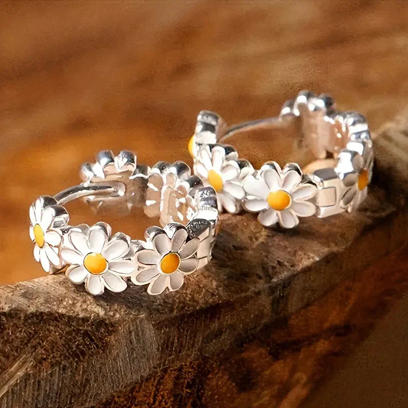 Elegáns Daisy Karika Fülbevalók | Fehérarany
