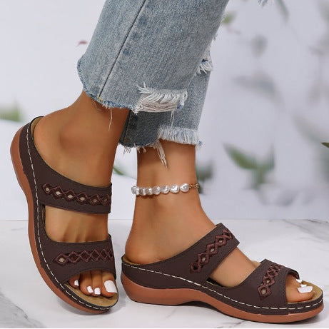 KAREN | EMBROIDERED ORTHOPEDIC WEDGE SANDALS-blumpark