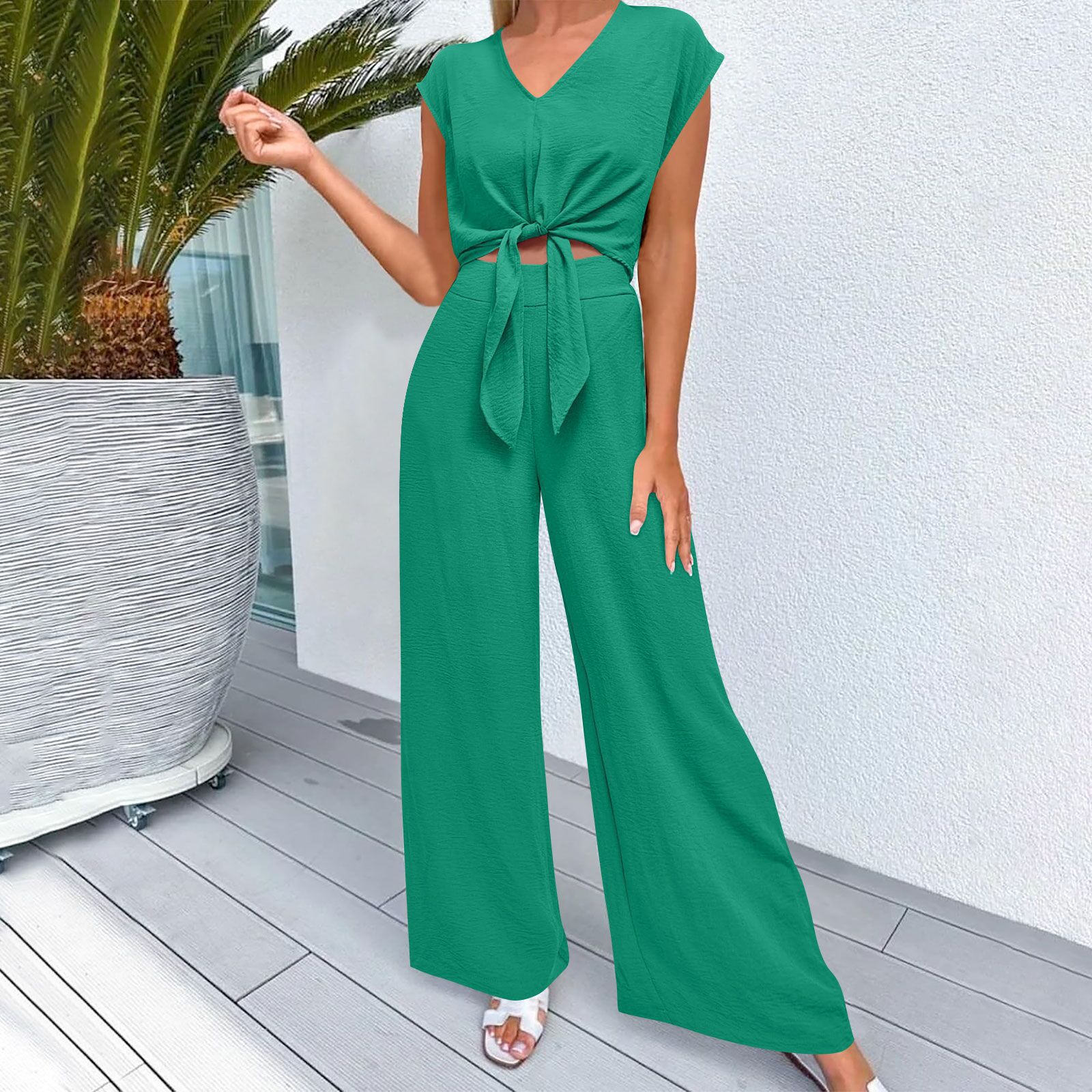 Flattering Plus Size 2-Piece Set – Lace-Up Crop Top & Wide Leg Pants-blumpark