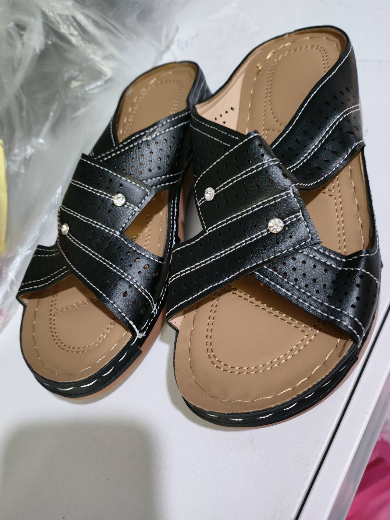 SUSAN | CROSSOVER ORTHOPEDIC WEDGE SANDALS-blumpark