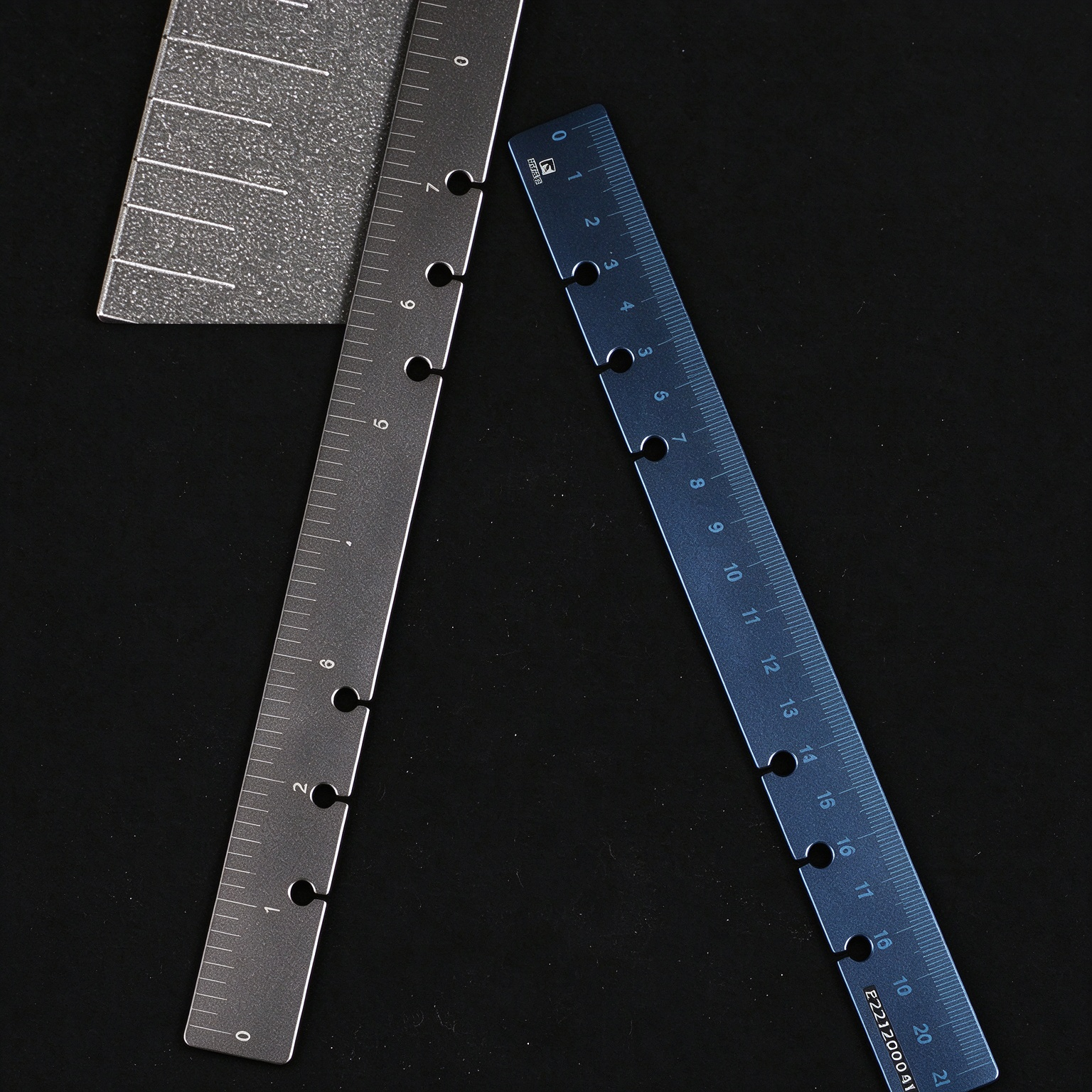 Fego Titanium Metal Ruler Student Stationery Thickened 21 cm Measuring Tool Drawing Feet