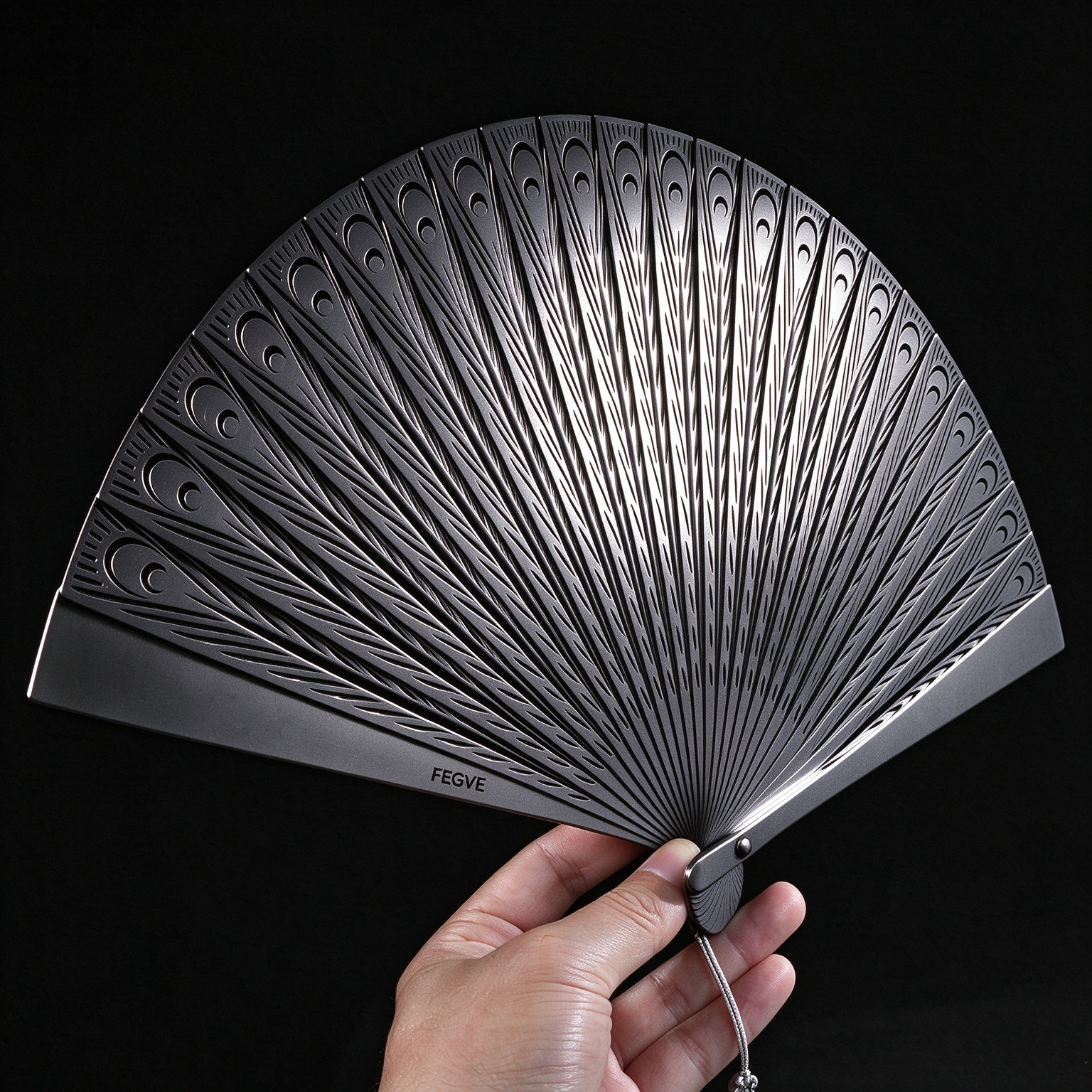 2024 New All Titanium Alloy Folding Fan Metal Hollow Titanium Bone Self Defense Portable Packaging for Ancient Style Tai Chi Kung Fu Men