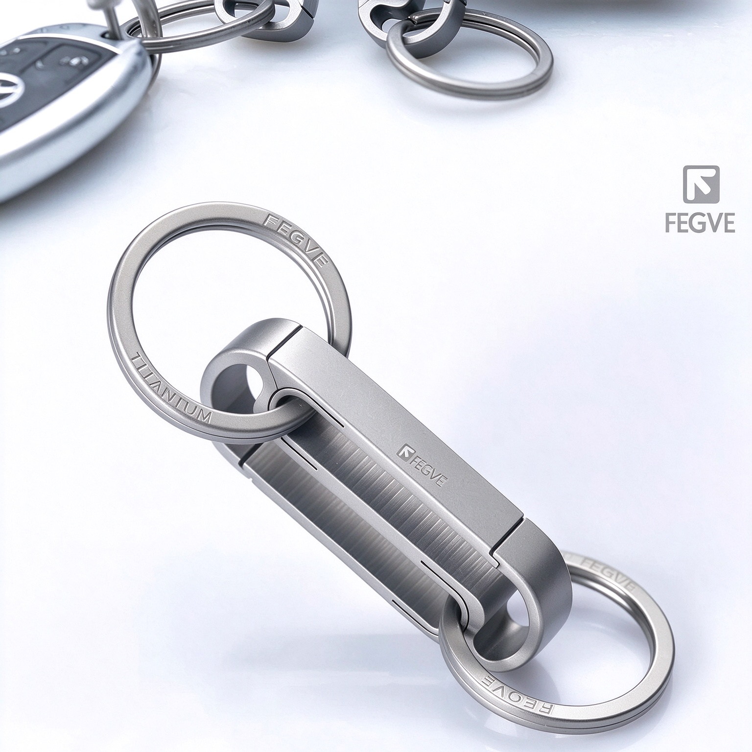 Titanium alloy belt, wearing belt, keychain, men's sports pants, car keychain pendant, men's waist hanging buckle creative