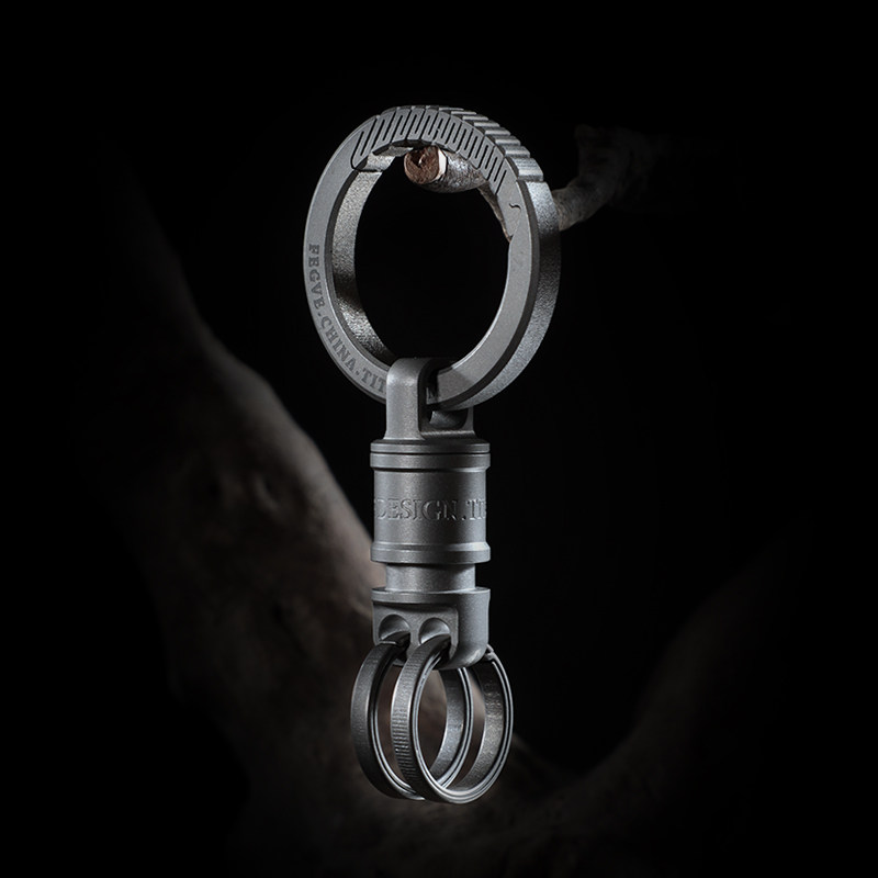 Quick release titanium alloy keychain, car keychain hook connection, keychain universal joint ring, high-end new genuine ring