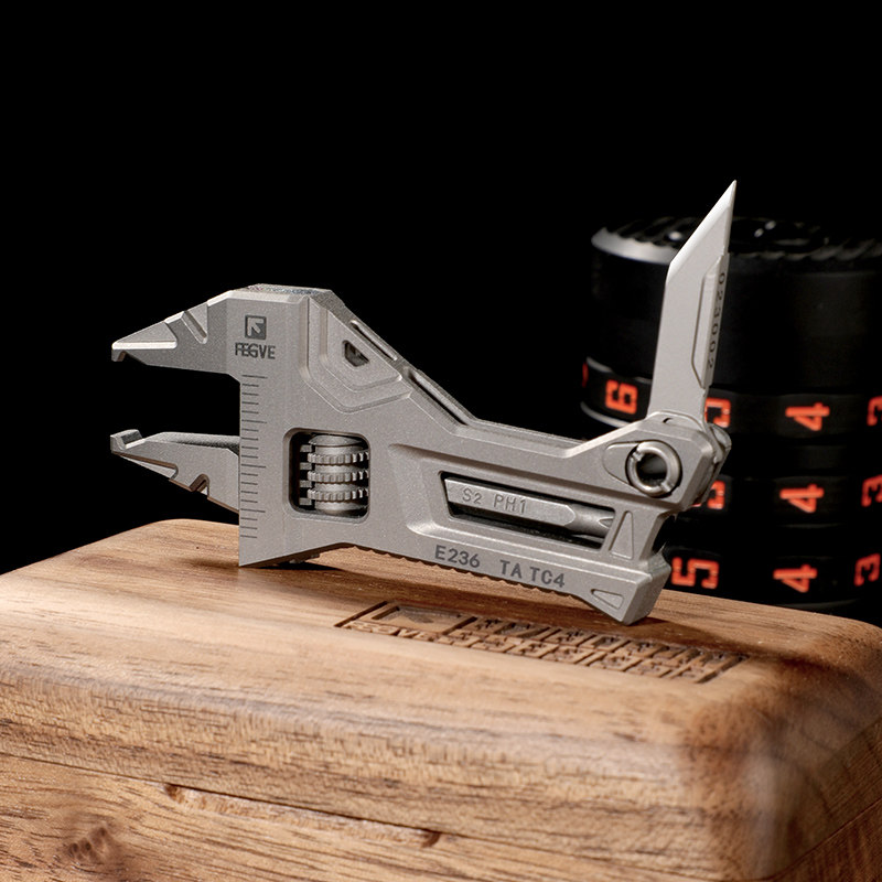 Feigelong all titanium alloy wrench with small knife folding mini portable bottle opener for outdoor gift giving