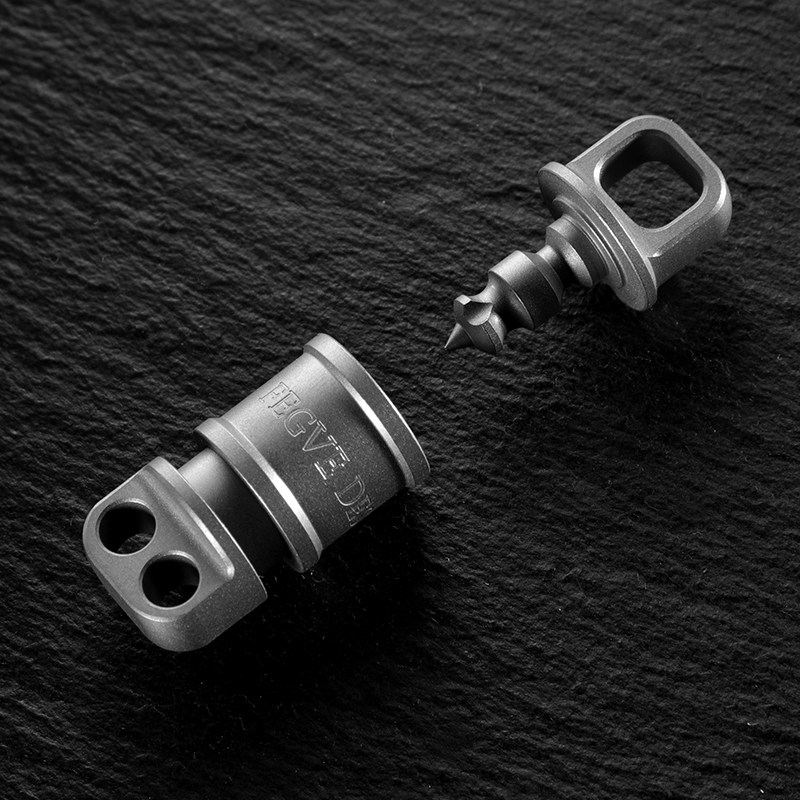 Quick release titanium alloy keychain, car keychain hook connection, keychain universal joint ring, high-end new genuine ring