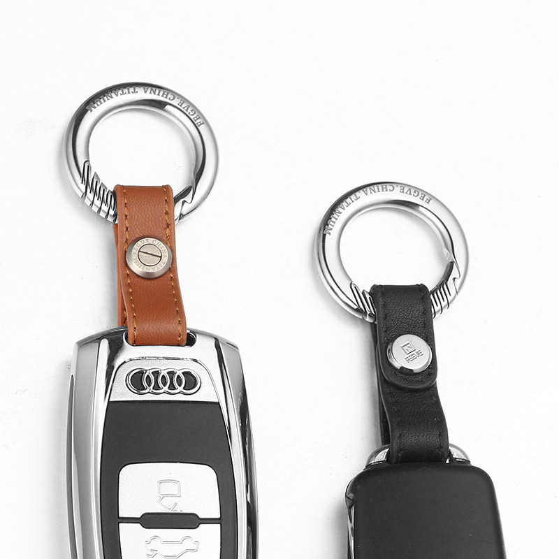 Titanium alloy keychain Audi A6L car keychain men's waist hanging q5L Volkswagen genuine leather keychain ring customization