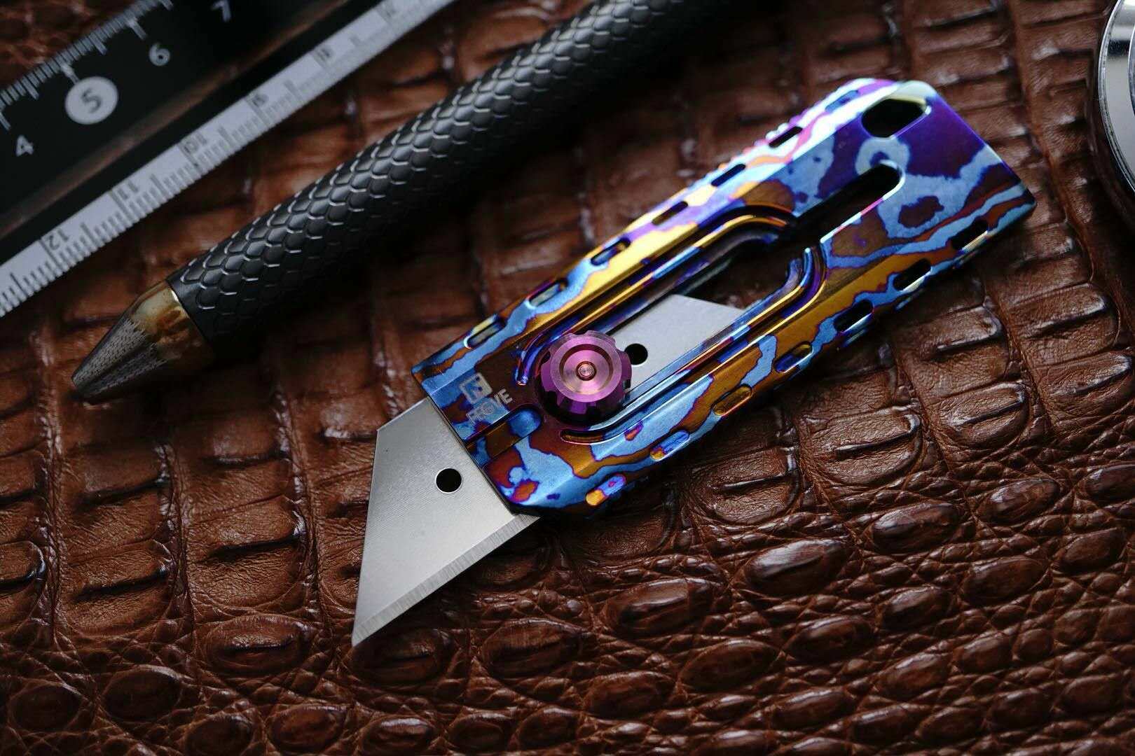 FEGVE titanium alloy wall cutting paper knife, summer titanium horse material, baked blue color EDC art knife, unpacking express delivery