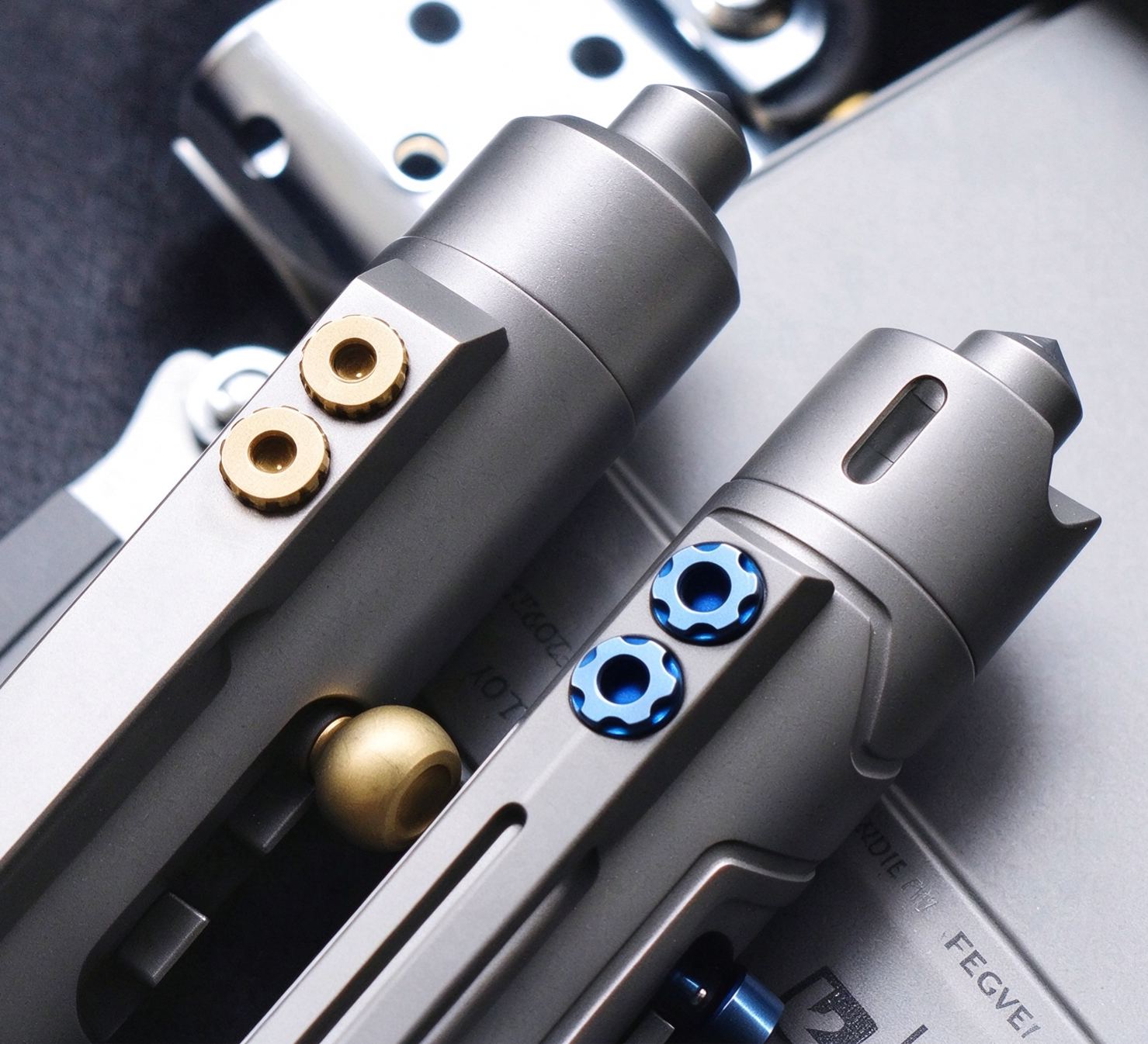 Titanium alloy tactical pen, tungsten steel self-defense gift, legal self-defense pen, signature pen, business high-end men's EDC equipment