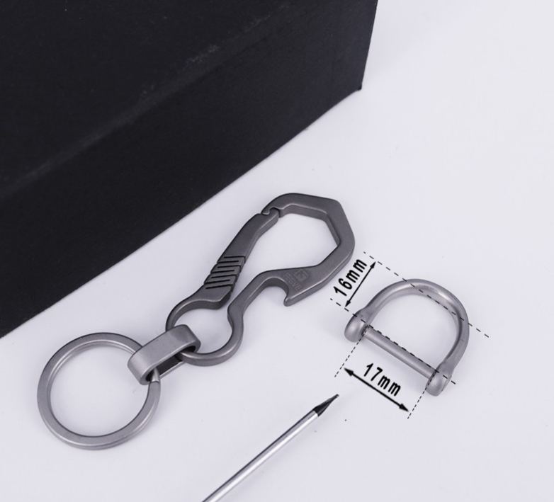 Keychain men's titanium alloy simple and creative car keychain women's cute pendant keychain ring free engraving