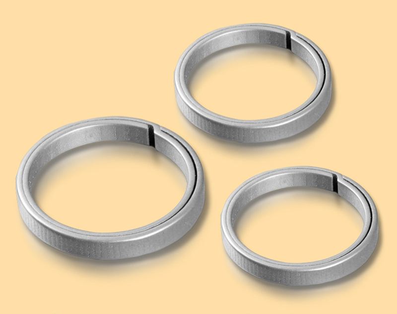 Suitable for car keychains made of pure titanium alloy, men's keyrings, Mercedes Benz, BMW, Audi, Volkswagen, Toyota, Honda, women's keychains