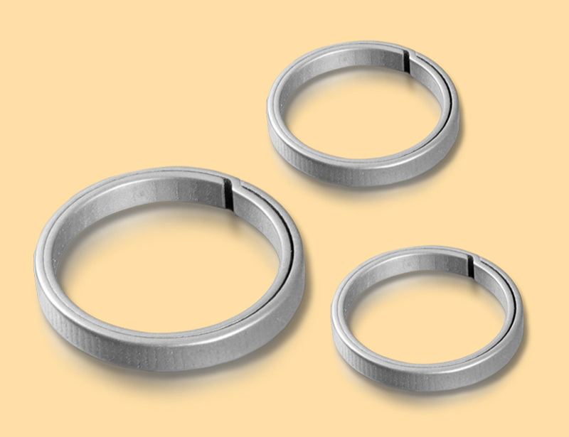 Suitable for car keychains made of pure titanium alloy, men's keyrings, Mercedes Benz, BMW, Audi, Volkswagen, Toyota, Honda, women's keychains
