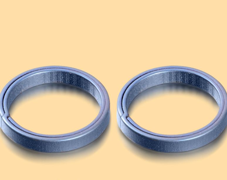 Pure all titanium side push ring, titanium alloy key ring, genuine leather key cover shell accessories, flat ring keychain pendantPure all titanium side push ring, titanium alloy key ring, genuine leather key cover shell accessories, flat ring keychain pe