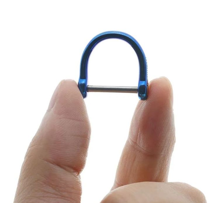 Full titanium alloy horseshoe buckle 304 stainless steel keychain anti loss car remote control connection ring accessories D-shaped stirrup buckle