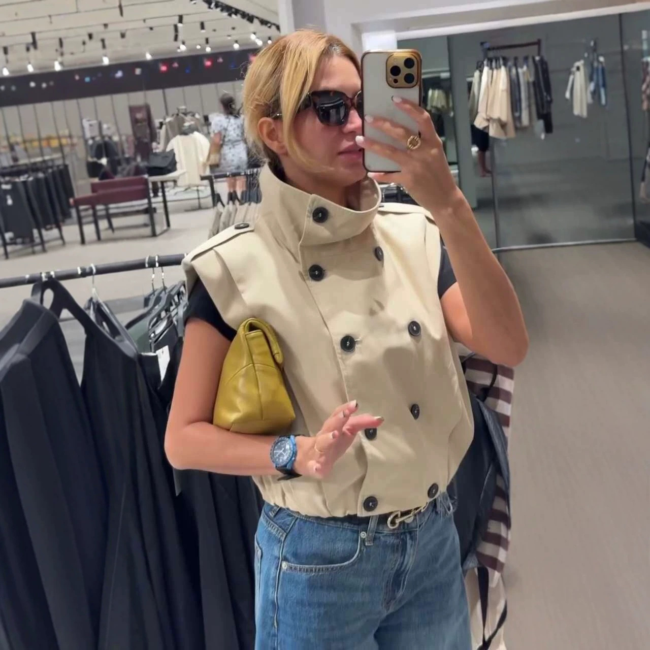 Women's Half-Turtleneck Double-Breasted Sleeveless Top