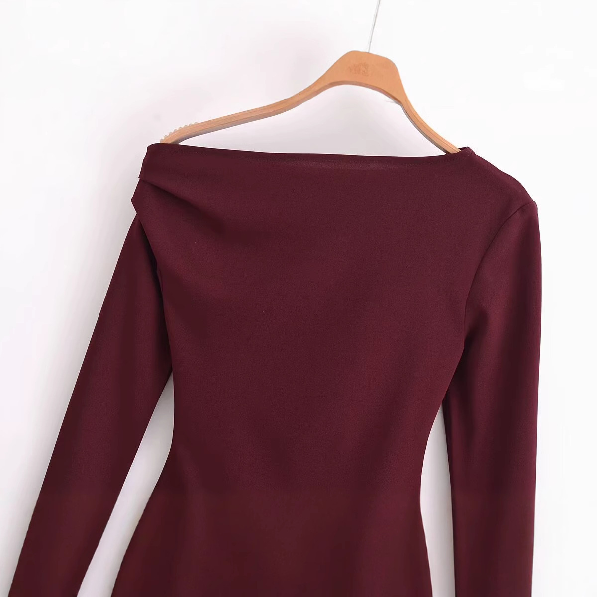 Women's Asymmetric Stretch Top – One-Shoulder Long Sleeve, Solid Color, Versatile