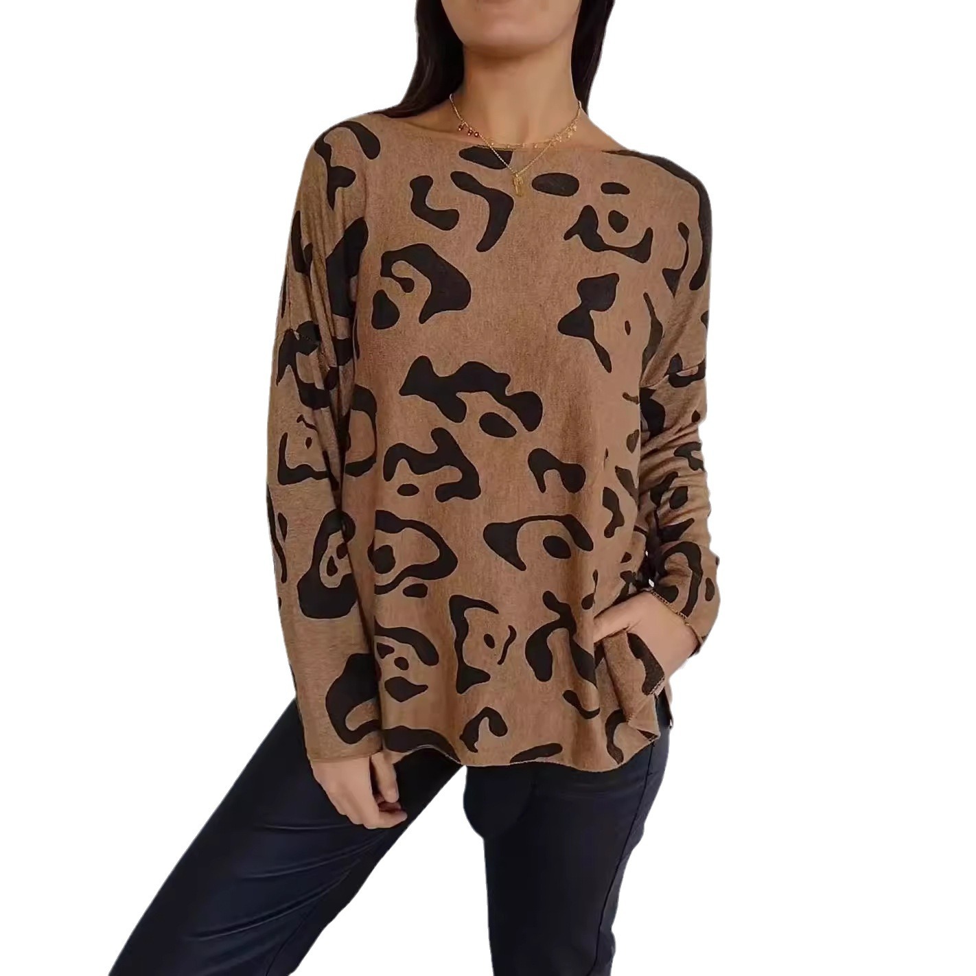Women's Leopard Print Long Sleeve Crewneck Top