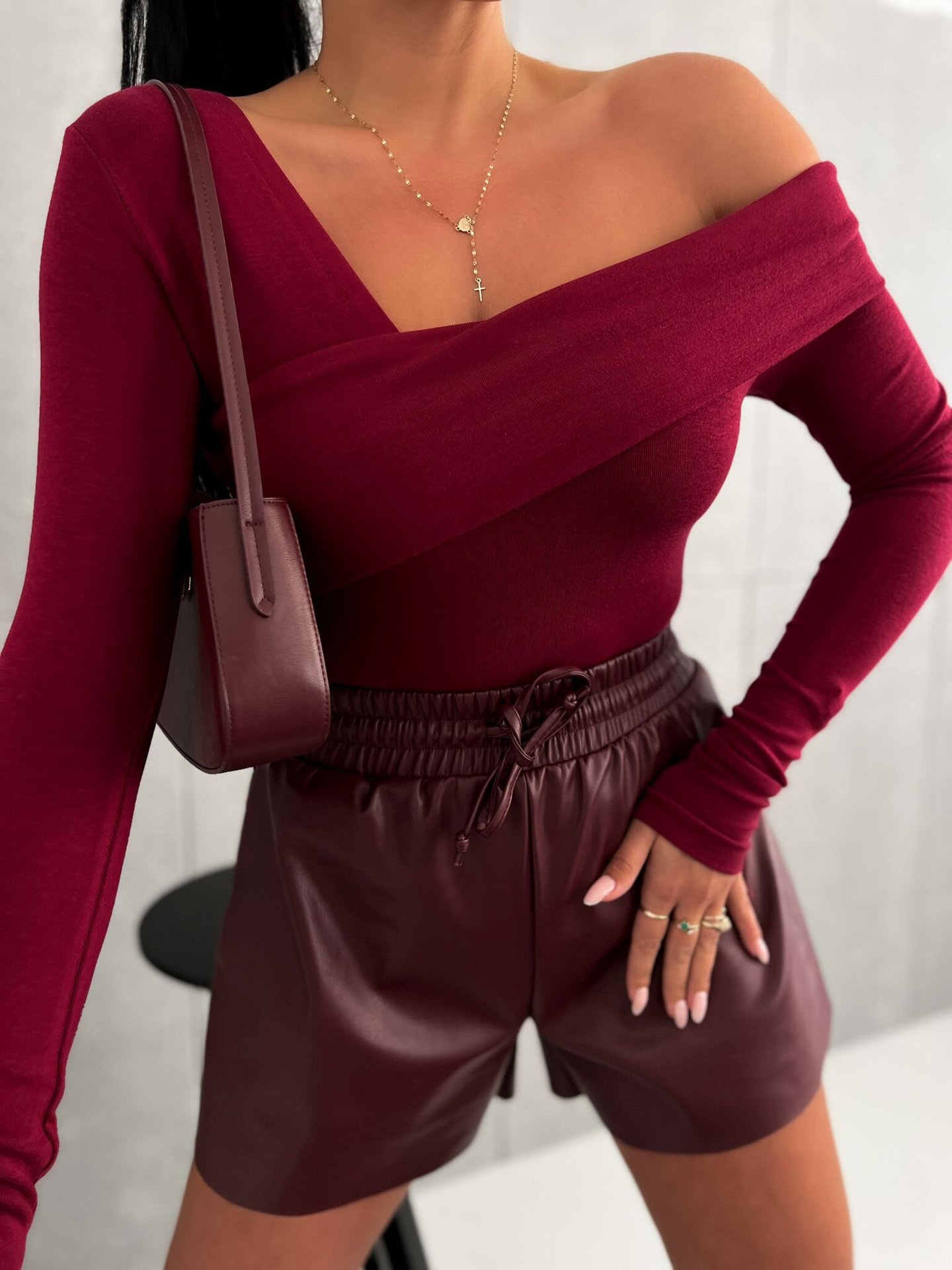Women's Off-Shoulder Long-Sleeve Solid Color Slim Fit T-Shirt