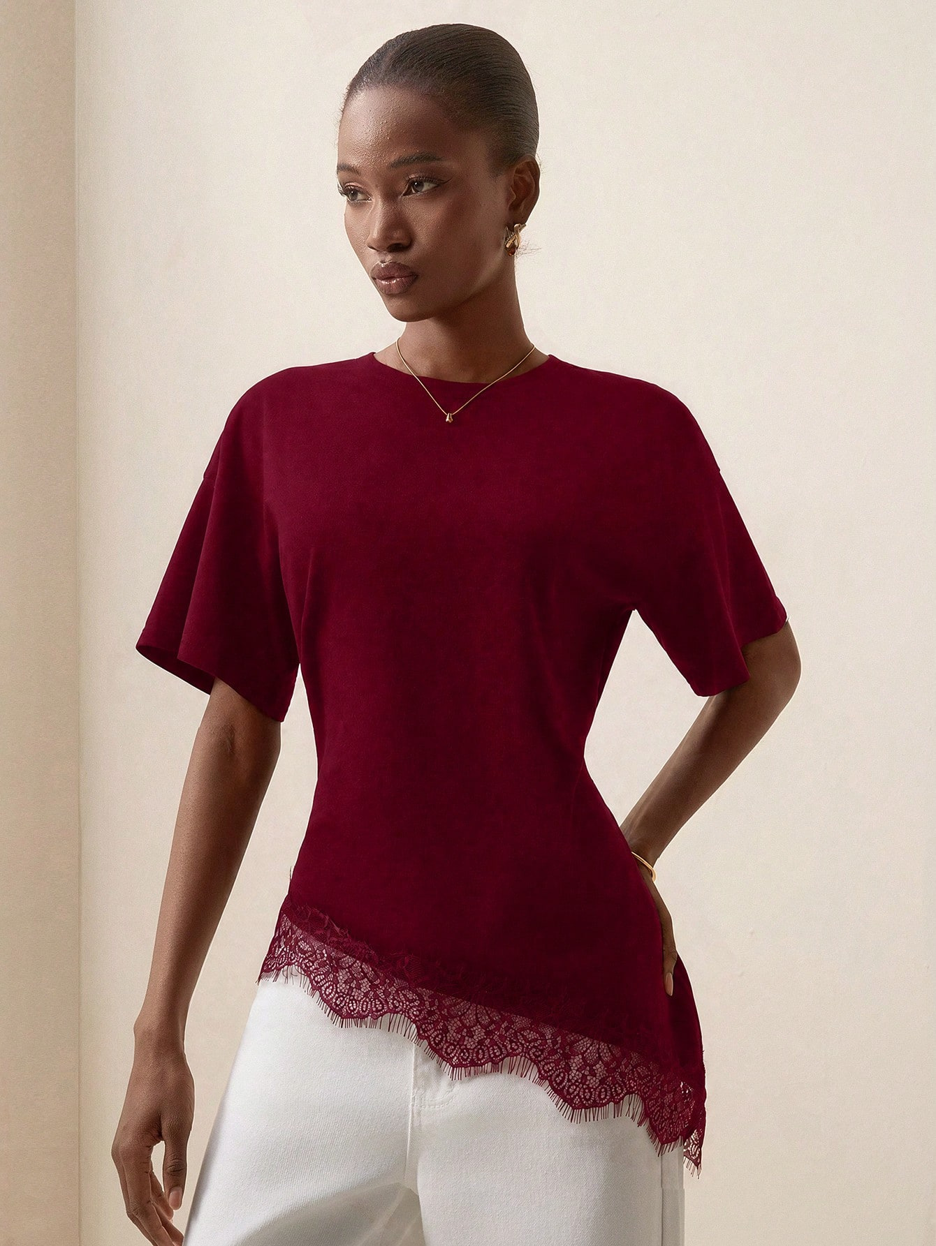 Women's Summer Round Neck Hollow Lace Trim Short Sleeve Solid Color Asymmetrical Hem T-Shirt