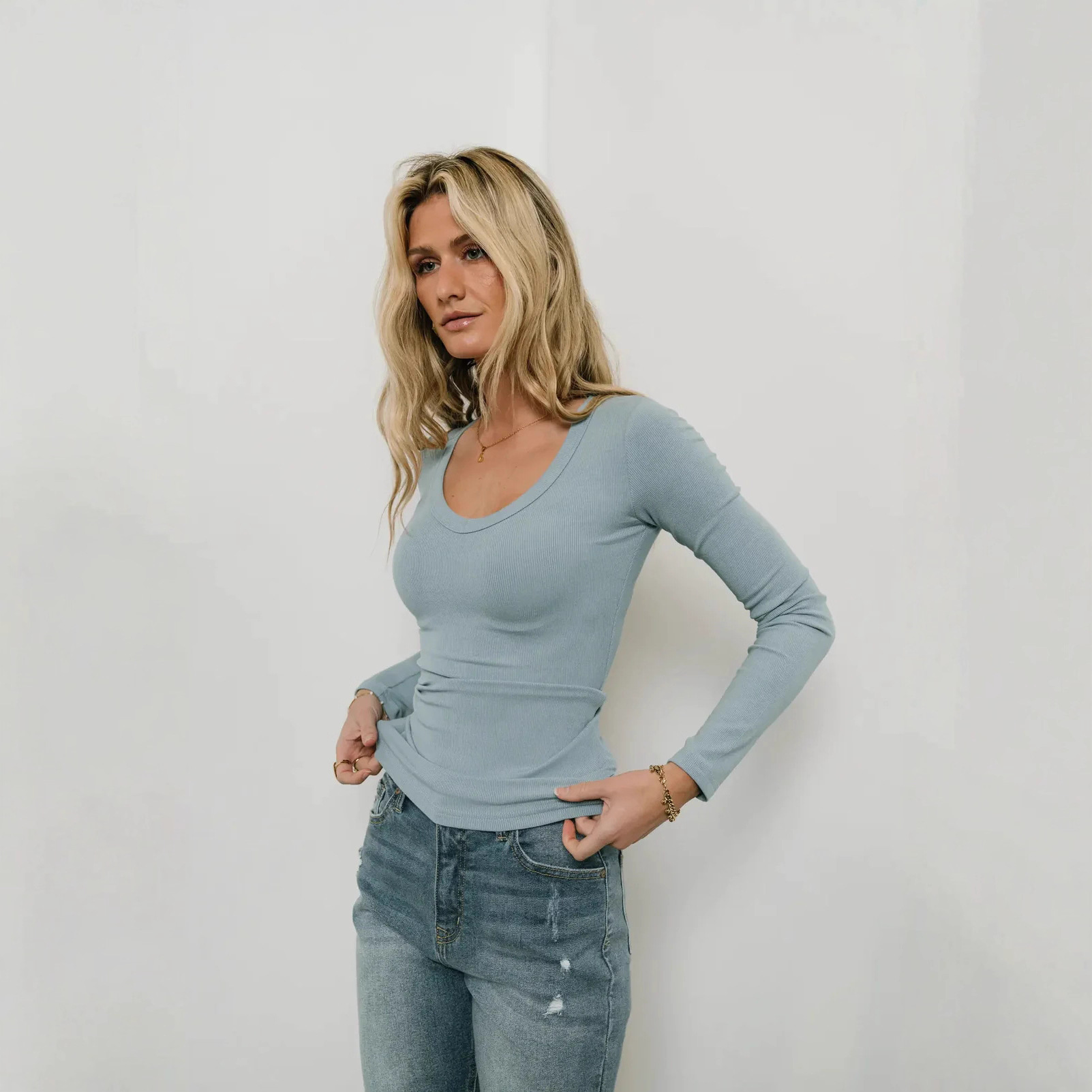Women's Solid Long Sleeve U-Neck T-Shirt
