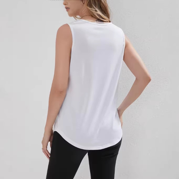 Women's Solid Pleated Round Neck Sleeveless Top