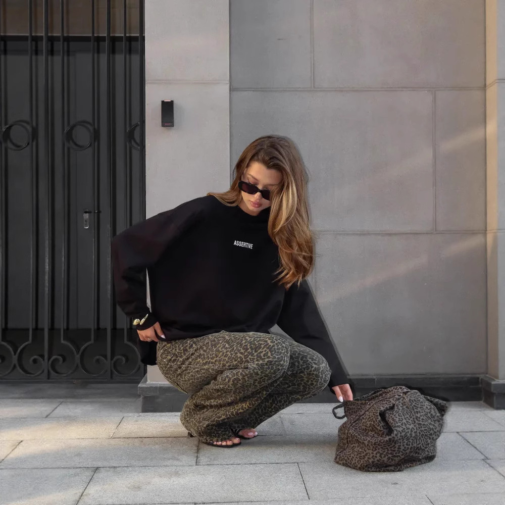Women's Oversize Crewneck Long-Sleeve T-Shirt