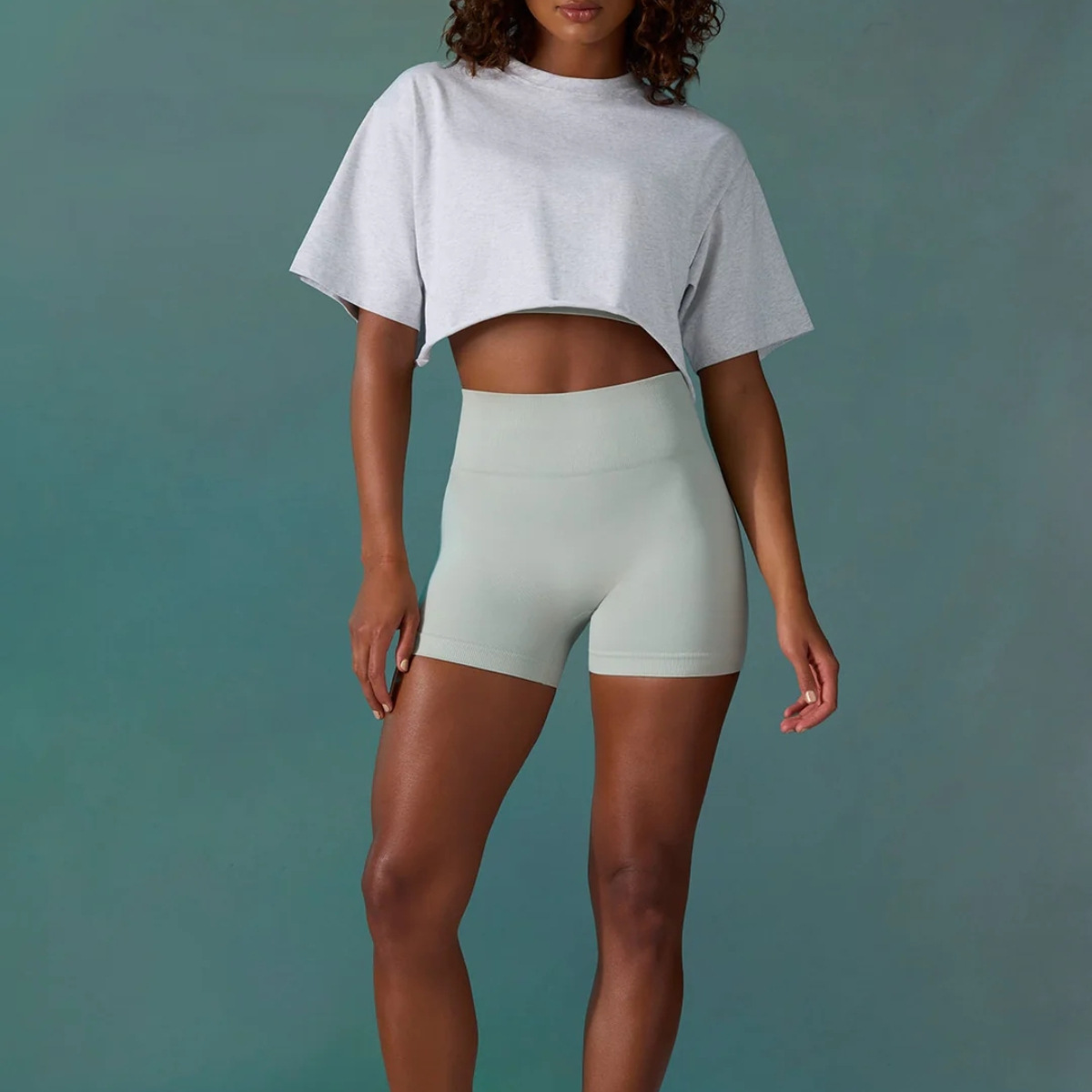 Women's Loose Fit Short Sleeve Athletic T-Shirt Crew Neck Solid Color