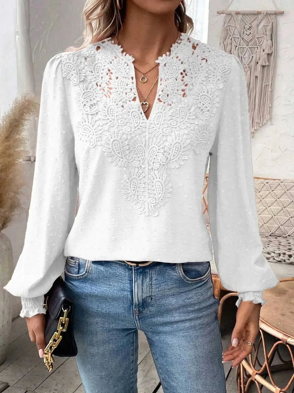 Women's V-Neck Lace Long Sleeve Casual Top