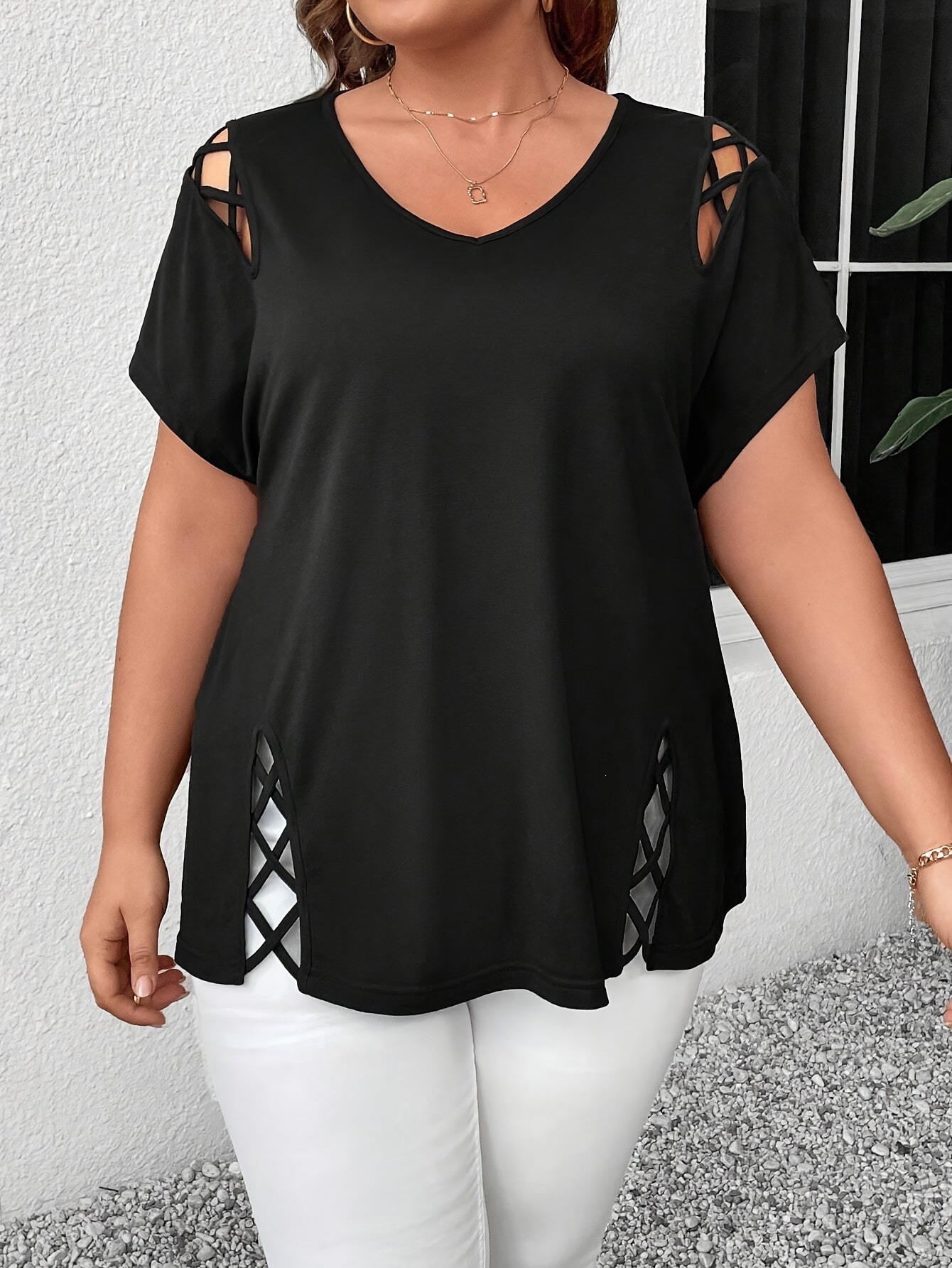 Plus Size V-Neck Cross-Strap Short Sleeve T-Shirt